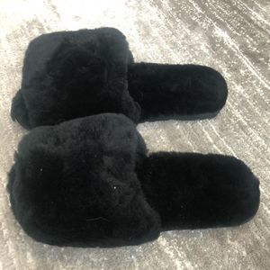 Slip on open toe slippers
